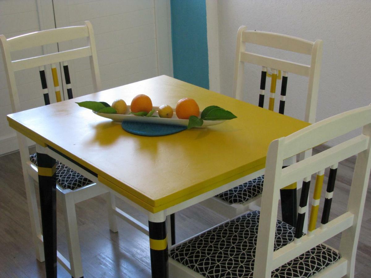 Apartments And Room Lemon Βις Εξωτερικό φωτογραφία